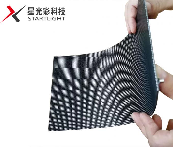 شاشة ليد ناعمة P1.5 P2.5 P4 شاشة ليد ناعمة منحنية داخلية وخارجية شاشة عرض إعلانات مرنة رأسية 3